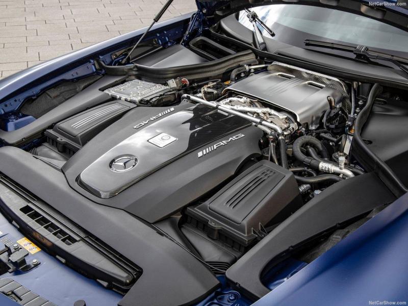 Купить Mercedes-Benz GT C бензин 2024 id-7177 в Киеве, Фото №[delta]