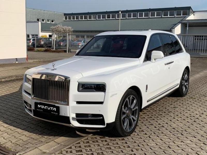 Купить Rolls-Royce Cullinan бензин 2023 id-7056 в Киеве, Фото №[delta]