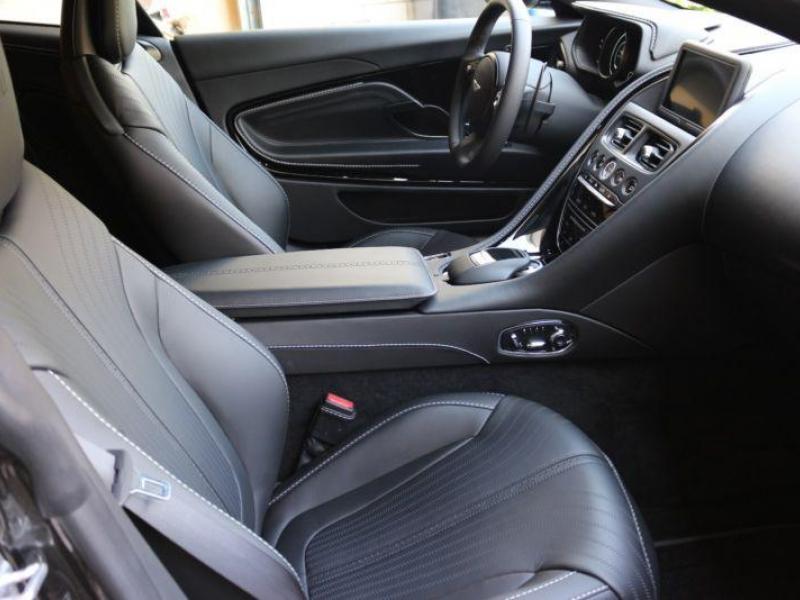 Купить Aston-Martin DB11 бензин 2024 id-6167 в Киеве, Фото №[delta]