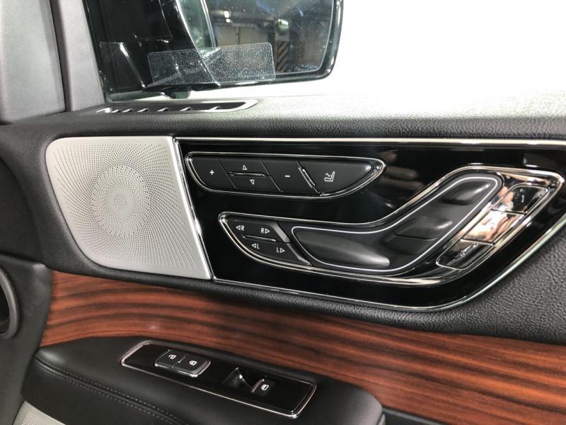 Купить Lincoln Navigator бензин 2023 id-5885 в Киеве, Фото №[delta]