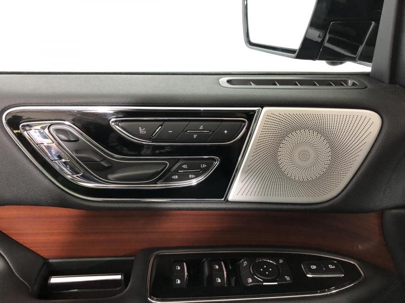 Купить Lincoln Navigator бензин 2023 id-5885 в Киеве, Фото №[delta]