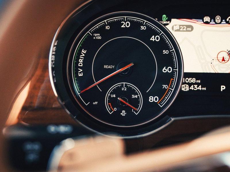 Купить Bentley Bentayga Hybrid гибрид 2025 id-7179 в Киеве, Фото №[delta]