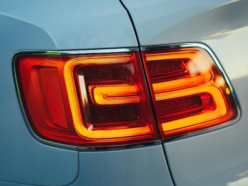 Купить Bentley Bentayga Hybrid гибрид 2025 id-7179 в Киеве, Фото №[delta]