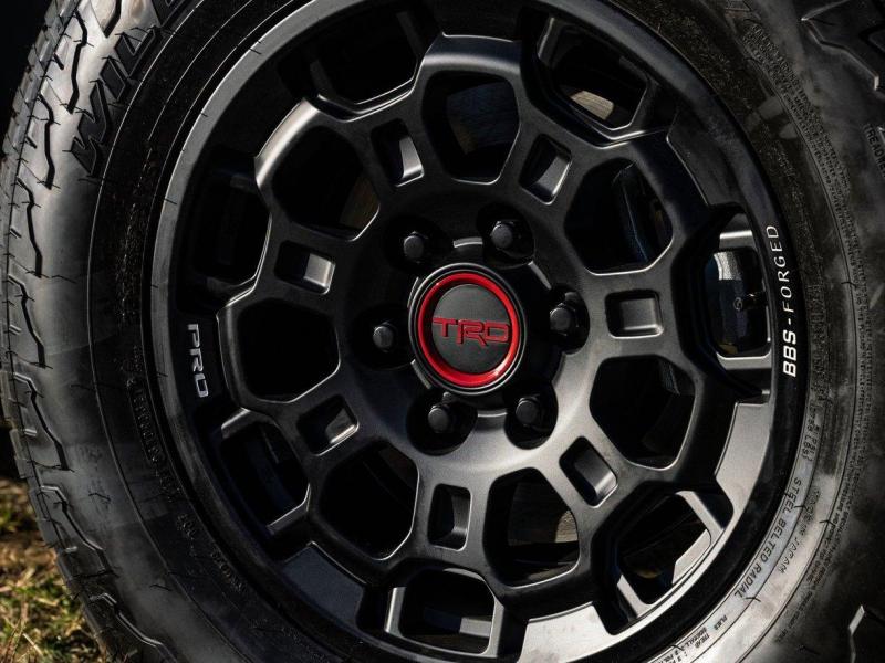 Купить Toyota Sequoia Platinum бензин 2024 id-1005995 в Киеве, Фото №[delta]