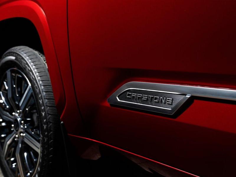 Купить Toyota Sequoia Platinum бензин 2024 id-1005995 в Киеве, Фото №[delta]