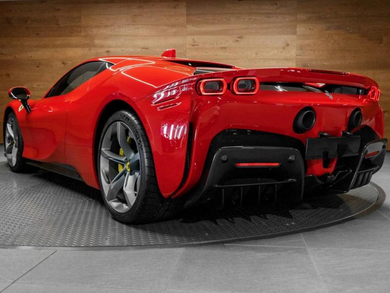Купить Ferrari SF90 Stradale гибрид 2024 id-1006024 в Киеве, Фото №[delta]