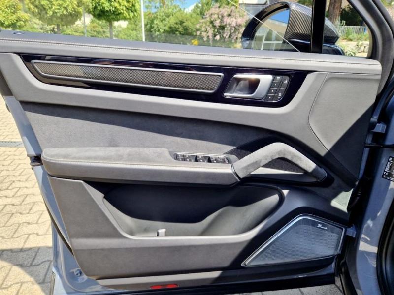 Купить Porsche Cayenne Coupe Turbo бензин 2025 id-1006049 в Киеве, Фото №[delta]