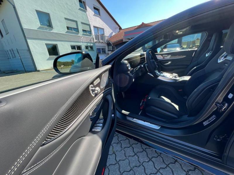 Купить Mercedes-Benz GT 63 S AMG бензин 2023 id-1006050 в Киеве, Фото №[delta]