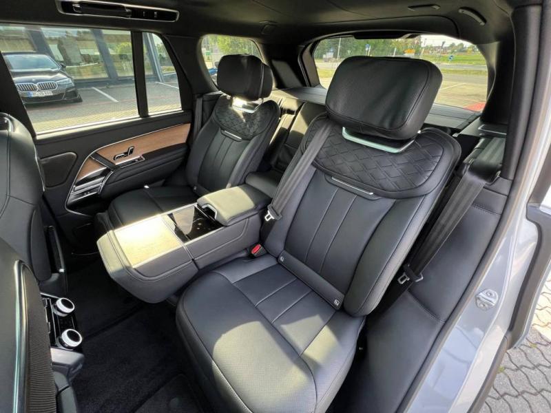 Купить Land-Rover Range-Rover SVAutobiography бензин 2024 id-1006066 в Киеве, Фото №[delta]