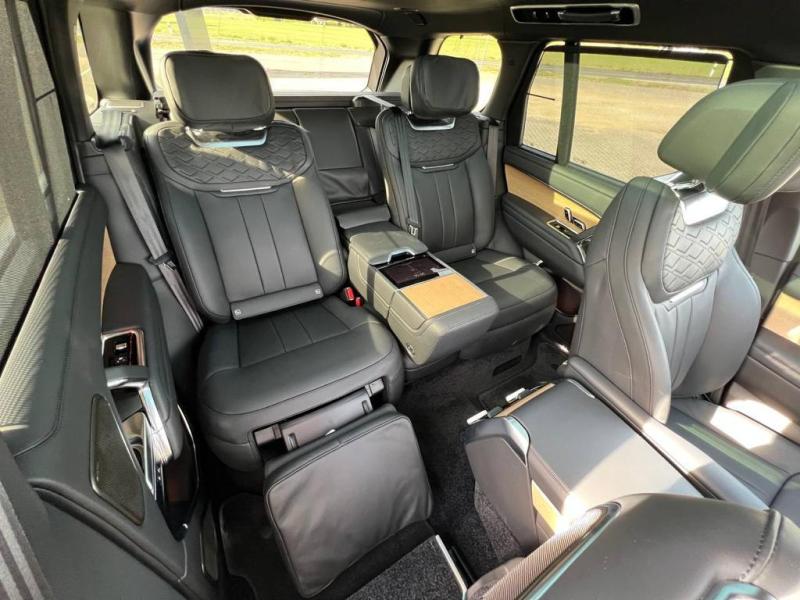 Купить Land-Rover Range-Rover SVAutobiography бензин 2025 id-1006066 в Киеве, Фото №[delta]