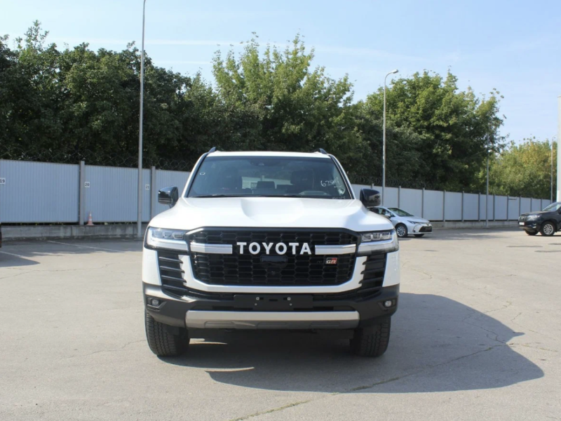 Купить Toyota Land Cruiser 300 GR Sport бензин 2025 id-1006084 в Киеве, Фото №[delta]