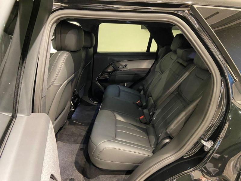 Купить Land-Rover Range-Rover Sport HSE Dynamic дизель 2025 id-1006157 в Киеве, Фото №[delta]