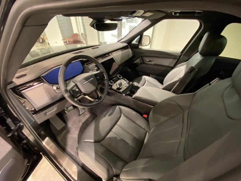 Купить Land-Rover Range-Rover Sport HSE Dynamic дизель 2025 id-1006157 в Киеве, Фото №[delta]