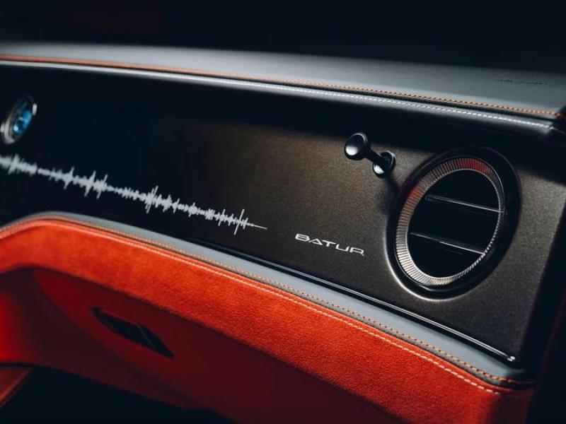 Купить Bentley Mulliner Batur бензин 2025 id-1006178 в Киеве, Фото №[delta]