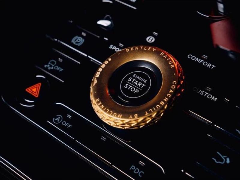 Купить Bentley Mulliner Batur бензин 2025 id-1006178 в Киеве, Фото №[delta]