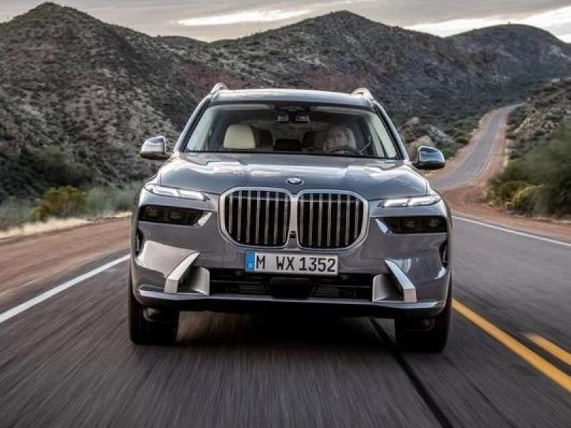 Купить BMW X7 M60i бензин 2025 id-1006180 в Киеве, Фото №[delta]