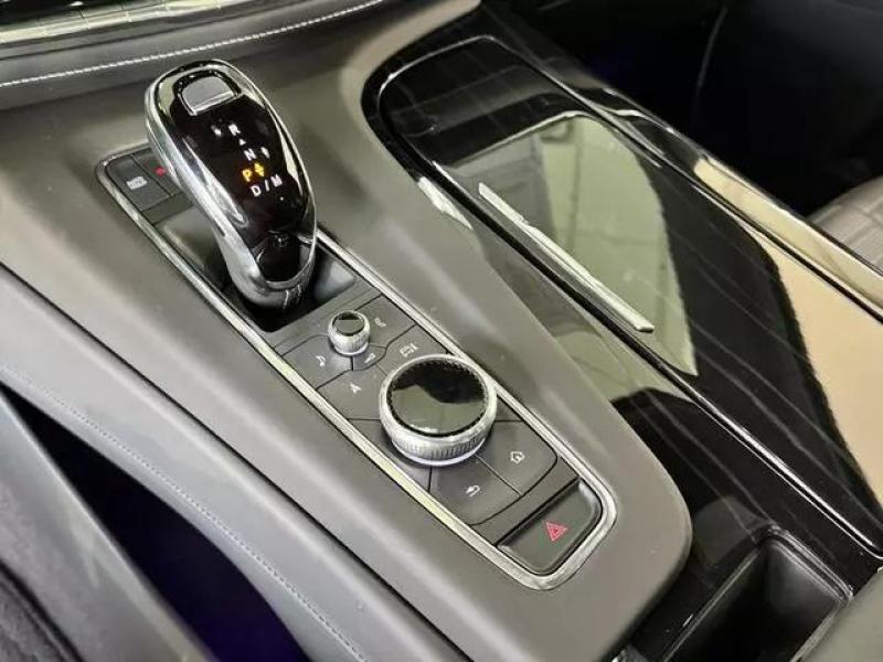 Купить Cadillac Escalade V-Series бензин 2025 id-1006183 в Киеве, Фото №[delta]