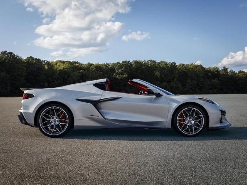 Купить Chevrolet Corvette Z06 бензин 2025 id-1006200 в Киеве, Фото №[delta]