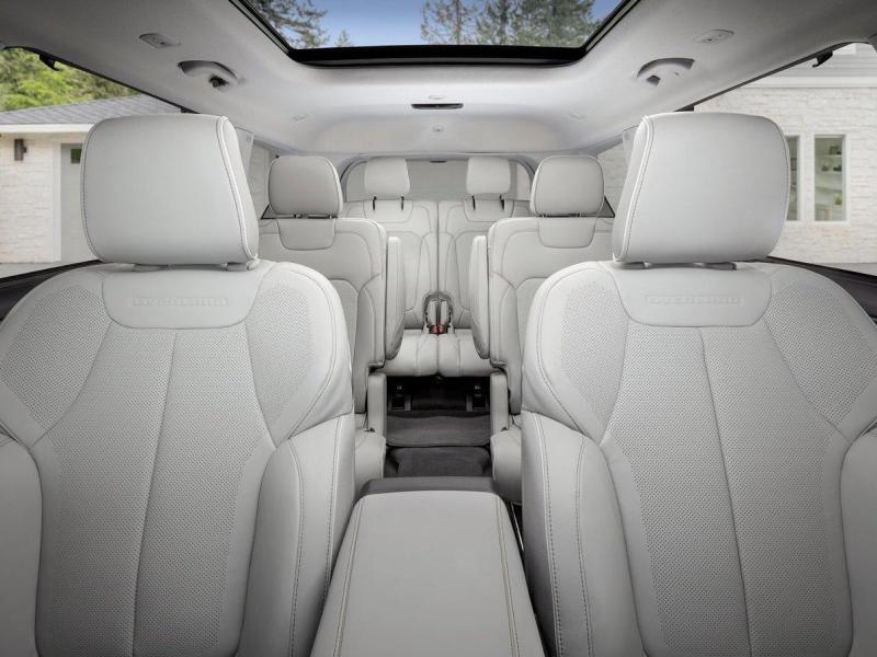 Купить Jeep Grand Cherokee L бензин 2025 id-1006206 в Киеве, Фото №[delta]