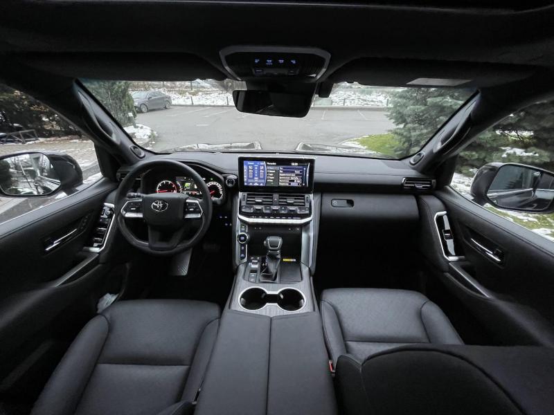 Купить Toyota Land Cruiser 300 дизель 2024 id-1006210 в Киеве, Фото №[delta]