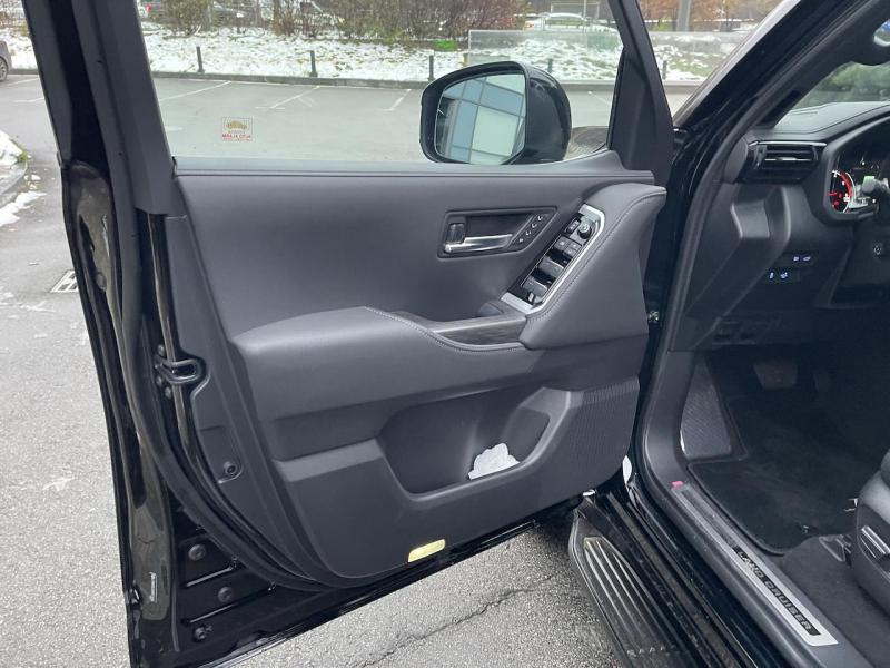 Купить Toyota Land Cruiser 300 дизель 2024 id-1006210 в Киеве, Фото №[delta]