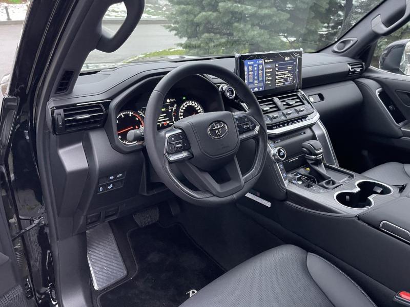 Купить Toyota Land Cruiser 300 дизель 2024 id-1006210 в Киеве, Фото №[delta]