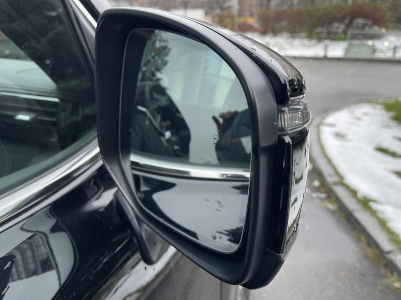 Купить Toyota Land Cruiser 300 дизель 2024 id-1006210 в Киеве, Фото №[delta]