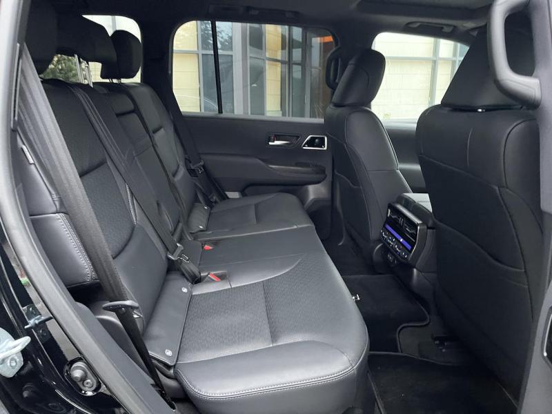 Купить Toyota Land Cruiser 300 дизель 2025 id-1006210 в Киеве, Фото №[delta]