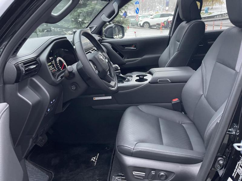Купить Toyota Land Cruiser 300 дизель 2025 id-1006210 в Киеве, Фото №[delta]