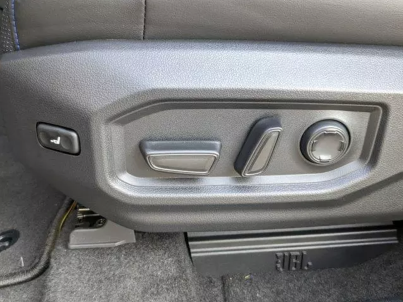 Купить Toyota Sequoia Capstone гибрид 2024 id-1006242 в Киеве, Фото №[delta]