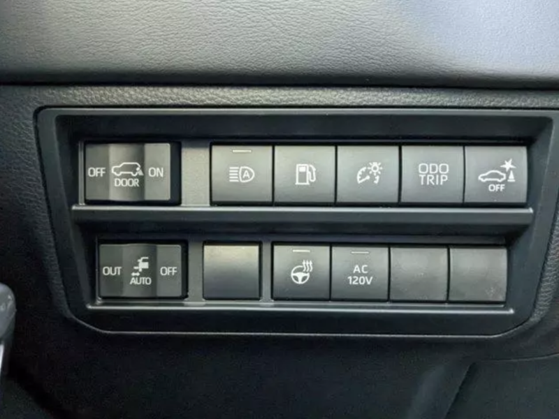 Купить Toyota Sequoia Capstone гибрид 2024 id-1006242 в Киеве, Фото №[delta]