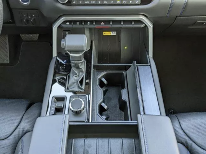 Купить Toyota Sequoia Capstone гибрид 2025 id-1006242 в Киеве, Фото №[delta]