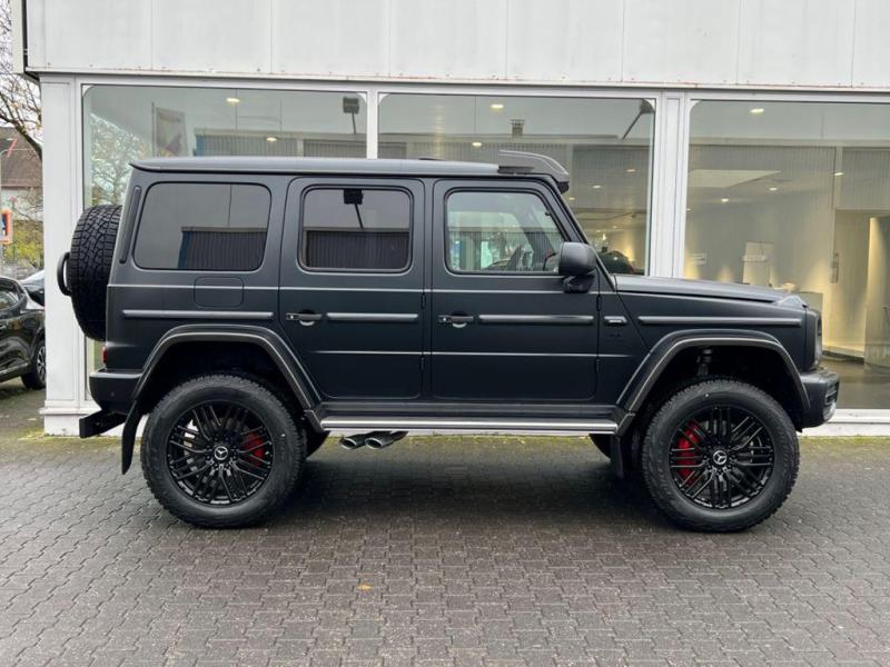 Купить Mercedes-Benz G 63 4x4 бензин 2023 id-1006253 в Киеве, Фото №[delta]