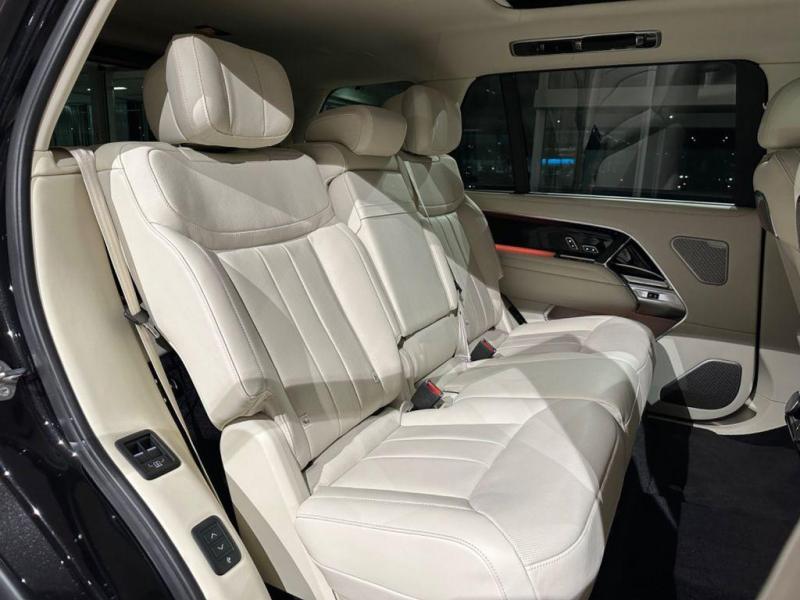 Купить Land-Rover Range-Rover L460 Autobioraphy LWB дизель 2024 id-1006251 в Киеве, Фото №[delta]