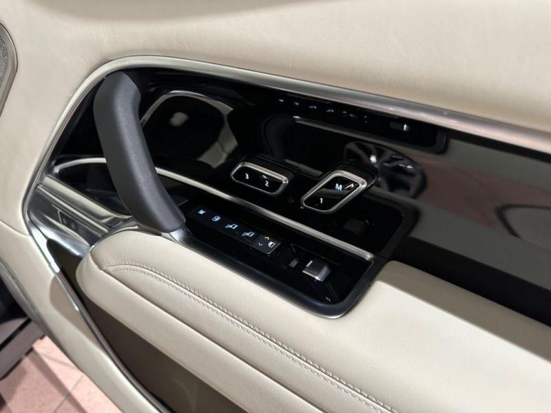 Купить Land-Rover Range-Rover L460 Autobioraphy LWB дизель 2024 id-1006251 в Киеве, Фото №[delta]