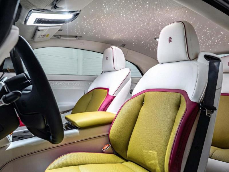 Купить Rolls-Royce Spectre электро 2026 id-1006275 в Киеве, Фото №[delta]