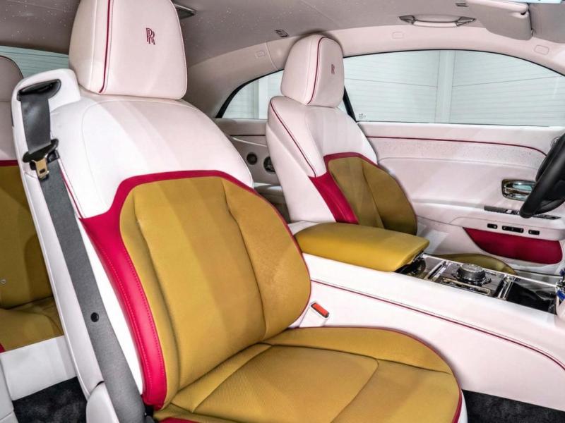 Купить Rolls-Royce Spectre электро 2026 id-1006275 в Киеве, Фото №[delta]