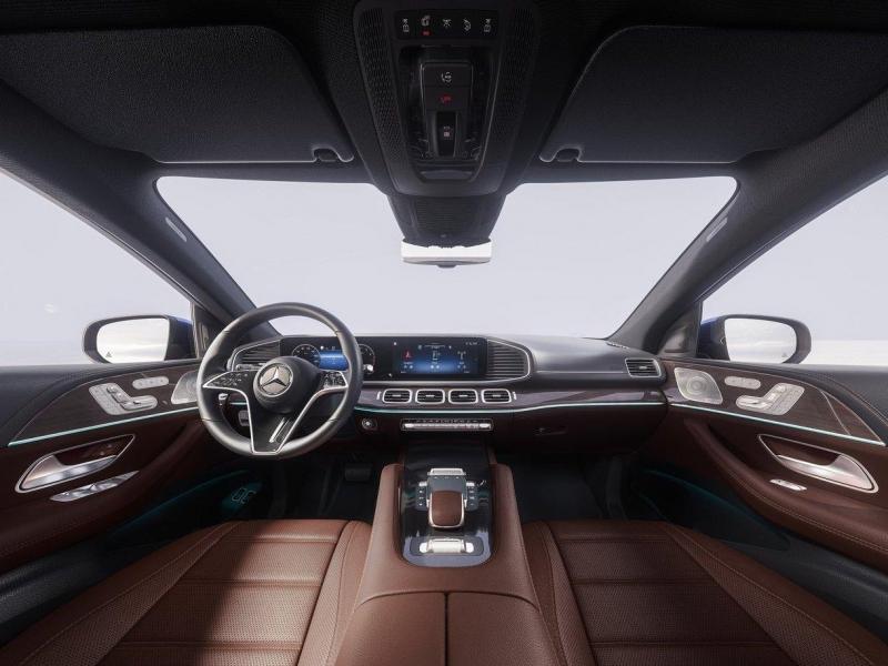 Купить Mercedes-Benz GLE 400e 4MATIC гибрид 2024 id-1006301 в Киеве, Фото №[delta]