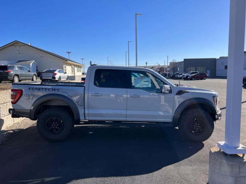 Купить Ford F-150 Raptor R бензин 2024 id-1006308 в Киеве, Фото №[delta]