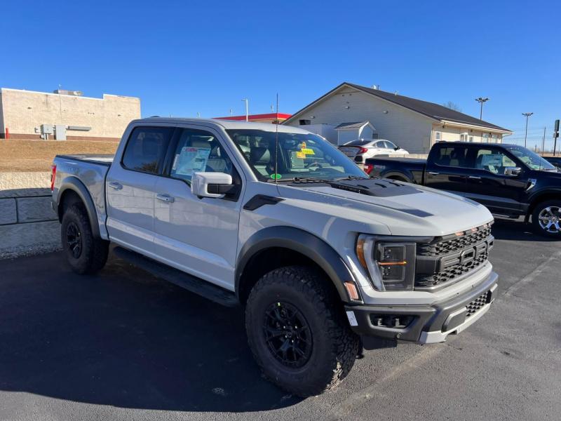 Купить Ford F-150 Raptor R бензин 2024 id-1006308 в Киеве, Фото №[delta]
