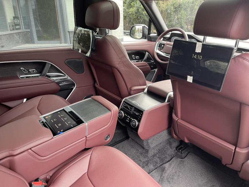 Купить Land-Rover Range-Rover L460 Autobioraphy LWB дизель 2025 id-1006311 в Киеве, Фото №[delta]