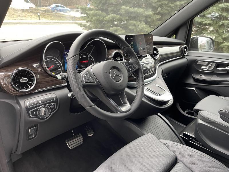 Купить Mercedes-Benz V 300D AMG Long 4matic дизель 2023 id-1006322 в Киеве, Фото №[delta]