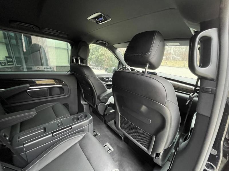 Купить Mercedes-Benz V 300D AMG Long 4matic дизель 2023 id-1006322 в Киеве, Фото №[delta]