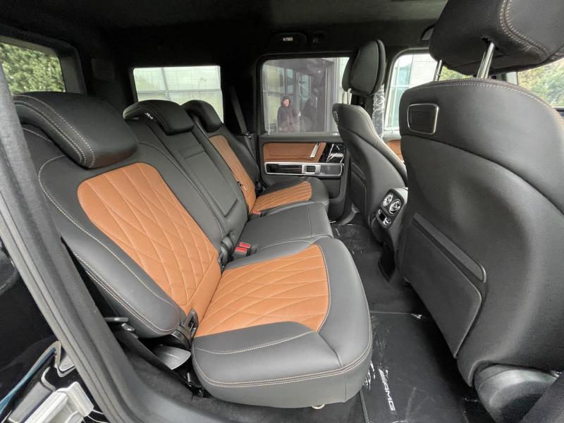 Купить Mercedes-Benz G 63 AMG бензин 2023 id-1006324 в Киеве, Фото №[delta]