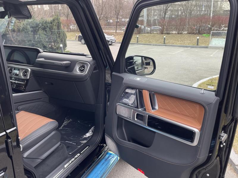 Купить Mercedes-Benz G 63 AMG бензин 2023 id-1006324 в Киеве, Фото №[delta]