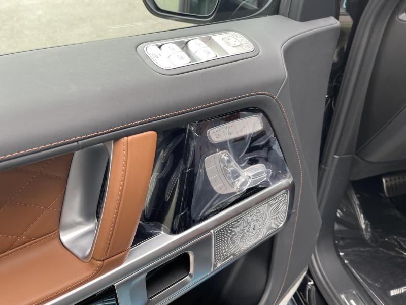 Купить Mercedes-Benz G 63 AMG бензин 2023 id-1006324 в Киеве, Фото №[delta]