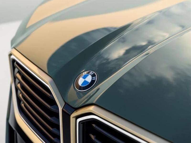 Купить BMW XM гибрид 2025 id-1006331 в Киеве, Фото №[delta]