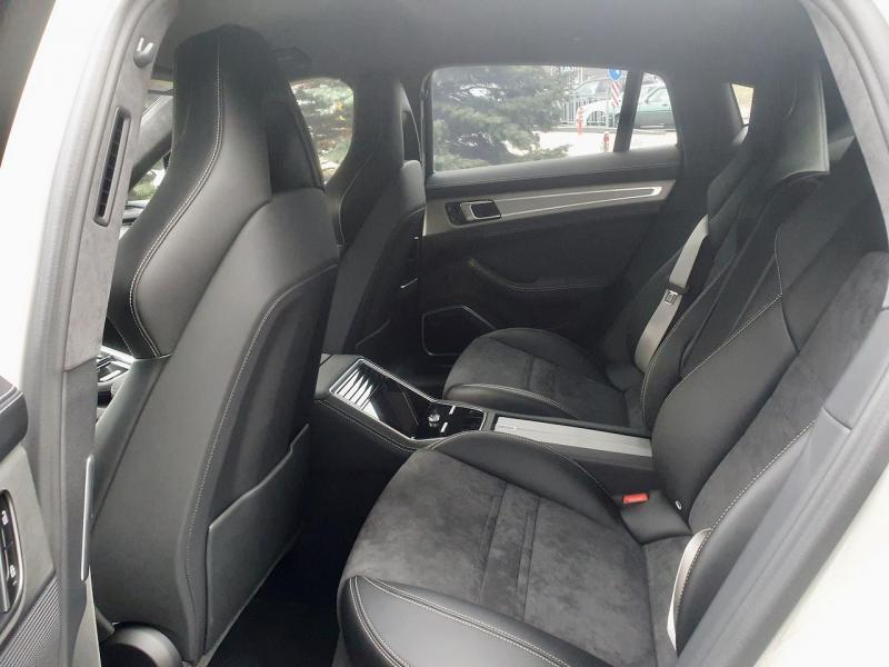 Купить Porsche Panamera GTS бензин 2023 id-1006341 в Киеве, Фото №[delta]