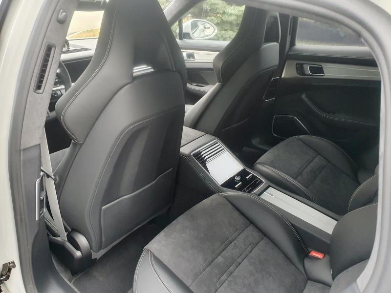 Купить Porsche Panamera GTS бензин 2023 id-1006341 в Киеве, Фото №[delta]