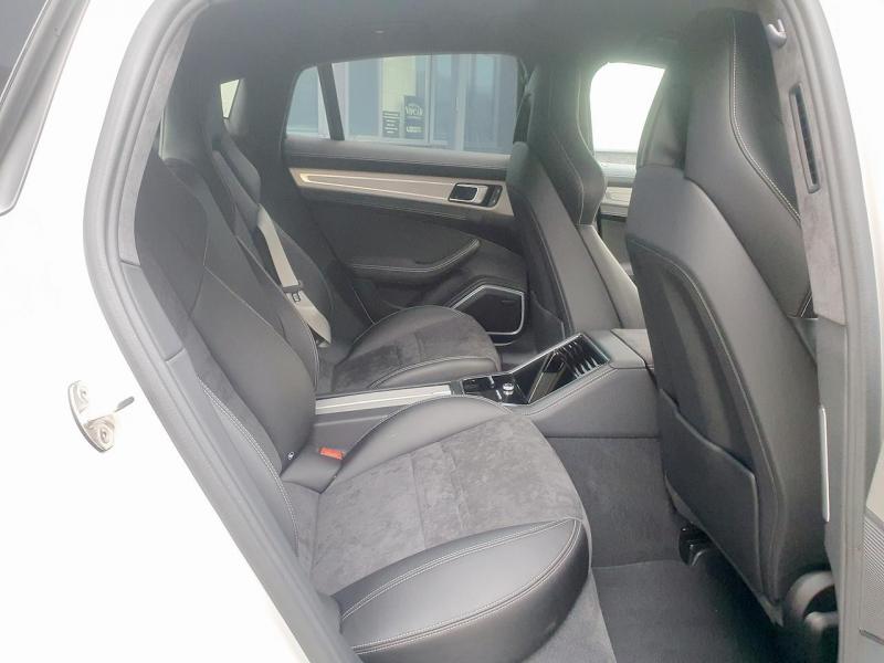 Купить Porsche Panamera GTS бензин 2023 id-1006341 в Киеве, Фото №[delta]